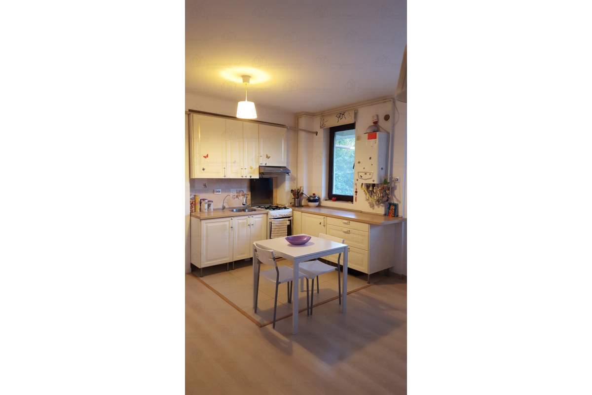  Particular!! Inchiriez apartament 3 camere zona bucurestii noi