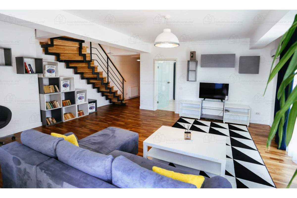 Penthouse in spatele hotelului Hampton by Hilton
