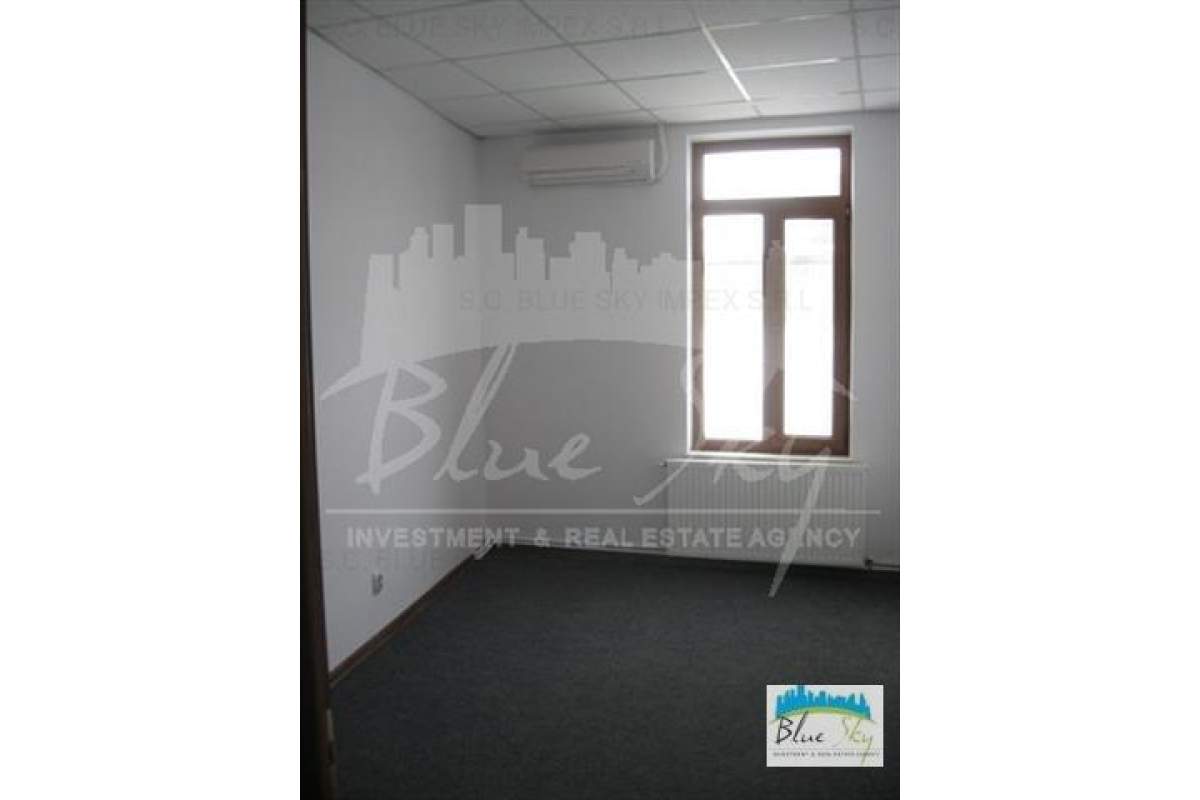 Piata Ovidiu, imobil D+P+1, 20 camere,