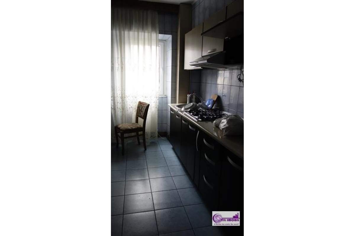  Podul de Fier apartament decomandat 2 camere