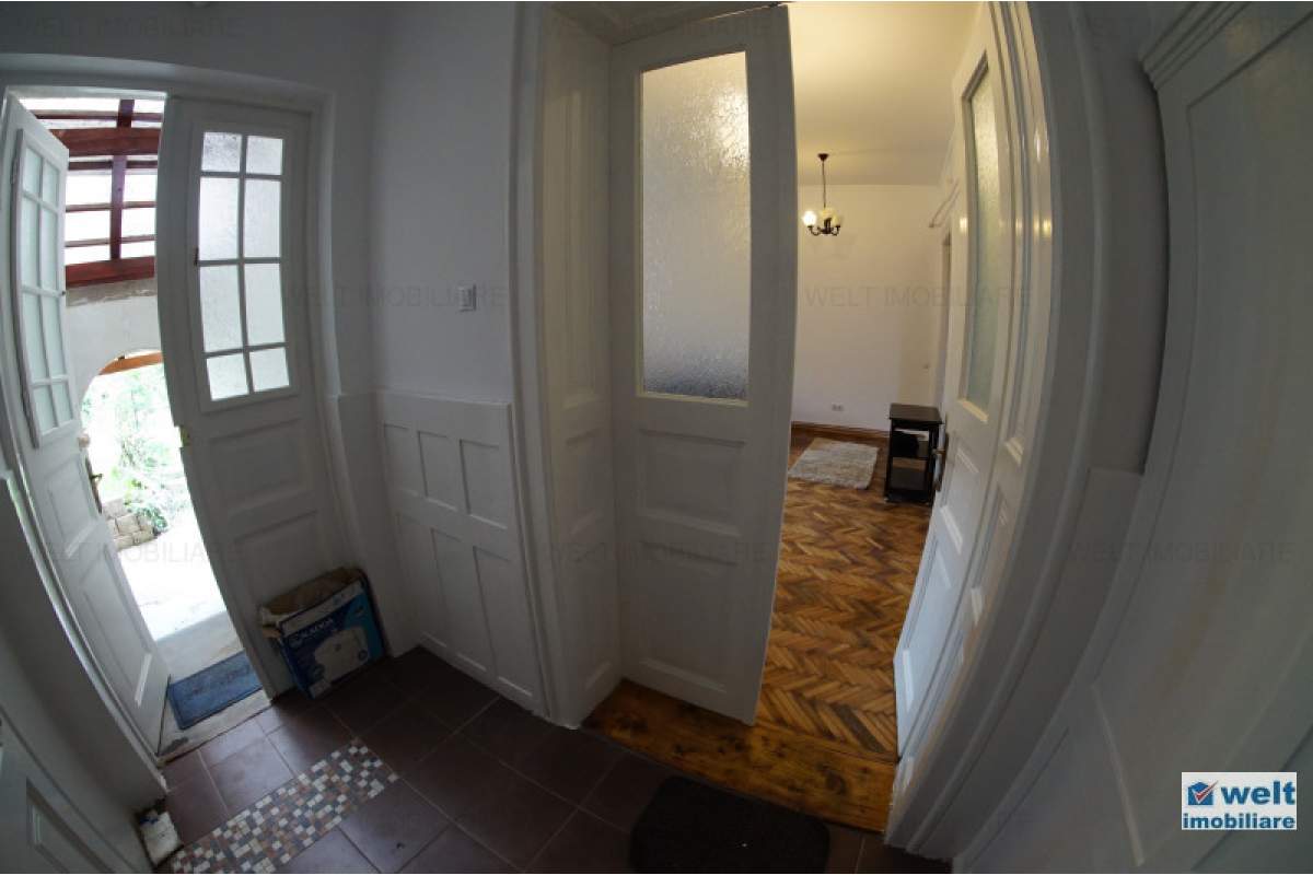  Prima inchiriere, apartament la casa, 3 camere, curte amenajata, zona Centrala!