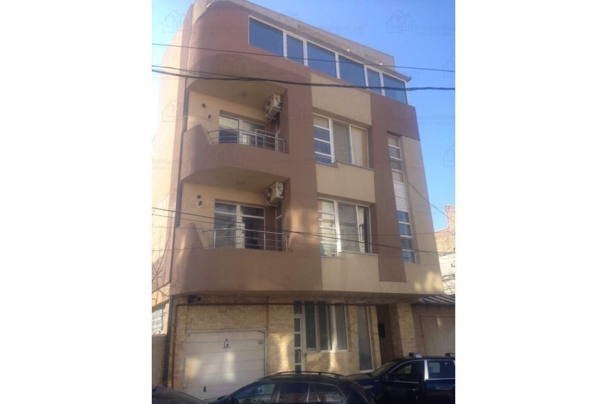  Proprietar, inchiriez apartament 4 cam. Faleza Nord, vedere spre mare