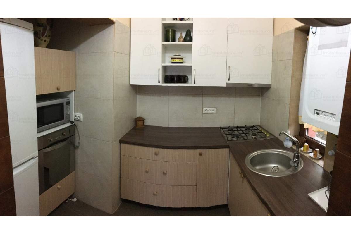  Proprietar, inchiriez apartament la casa, pe doua nivele, intrare separata