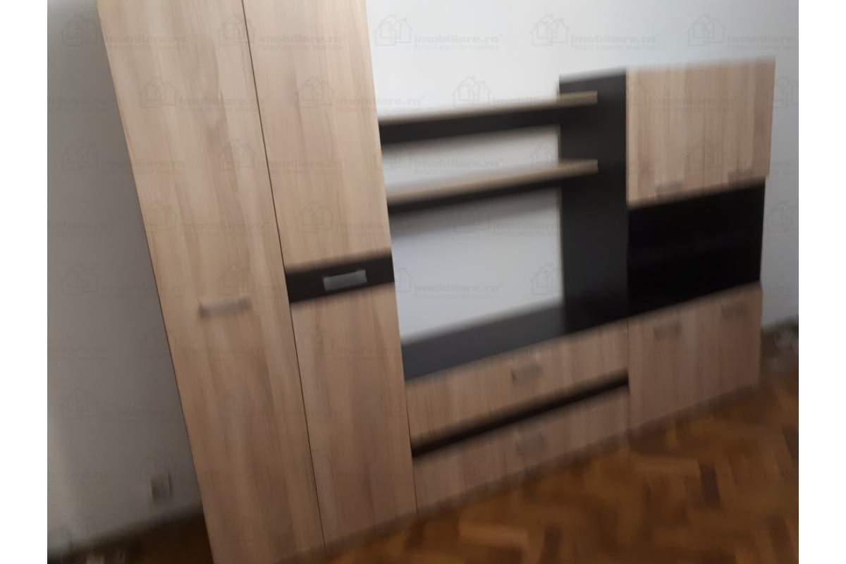 proprietar inchiriez apt. 3 camere