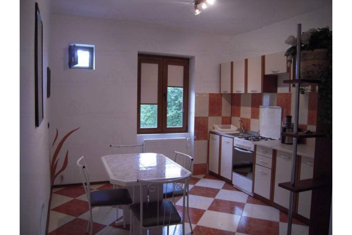  PROPRIETAR LUX , ULTRACENTRAL, 2 CAMERE