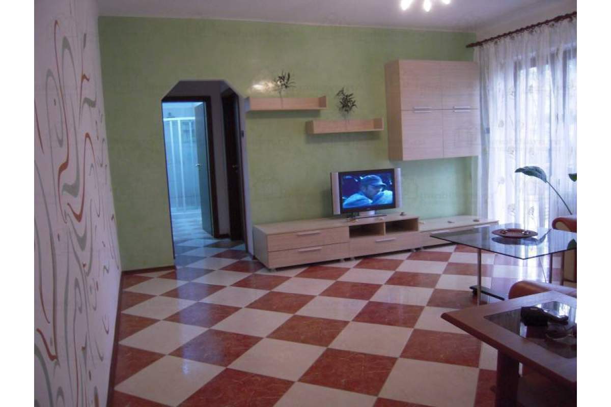  PROPRIETAR LUX , ULTRACENTRAL, 2 CAMERE