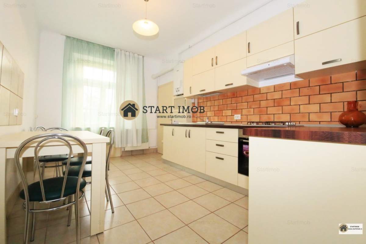  Startimob- Inchiriez apartament mobilat 4 camere in vila