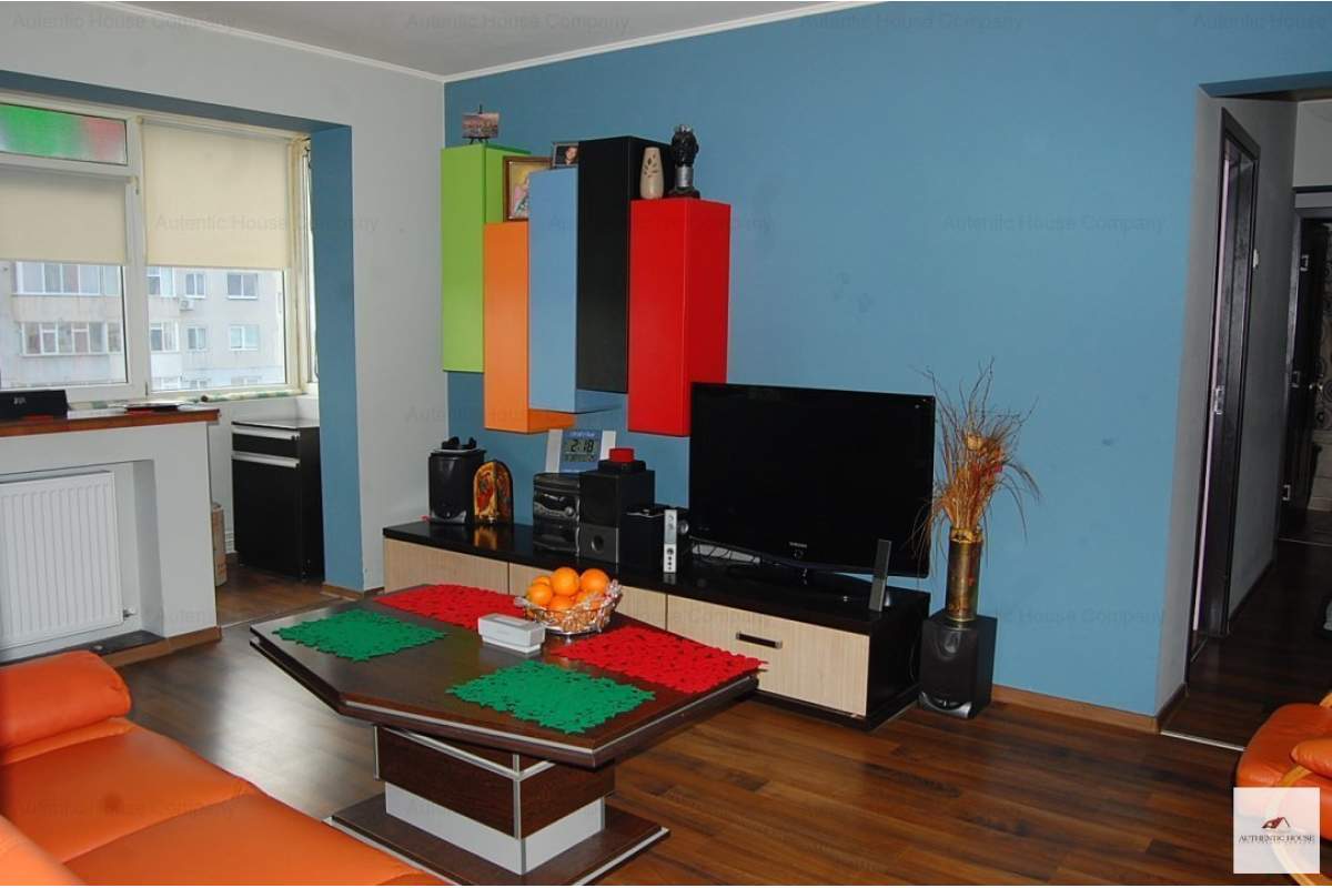 Tomis Nord - Apartament 3 camere, centrala gaze, boxa
