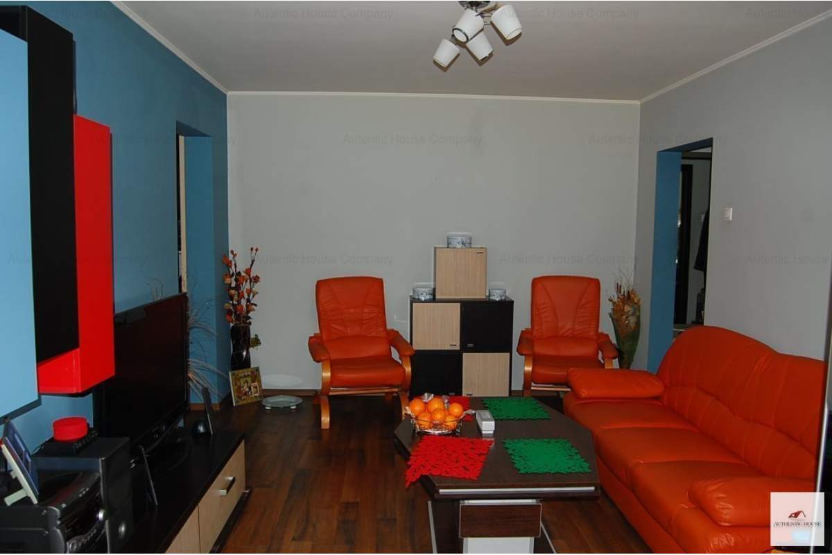 Tomis Nord - Apartament 3 camere, centrala gaze, boxa
