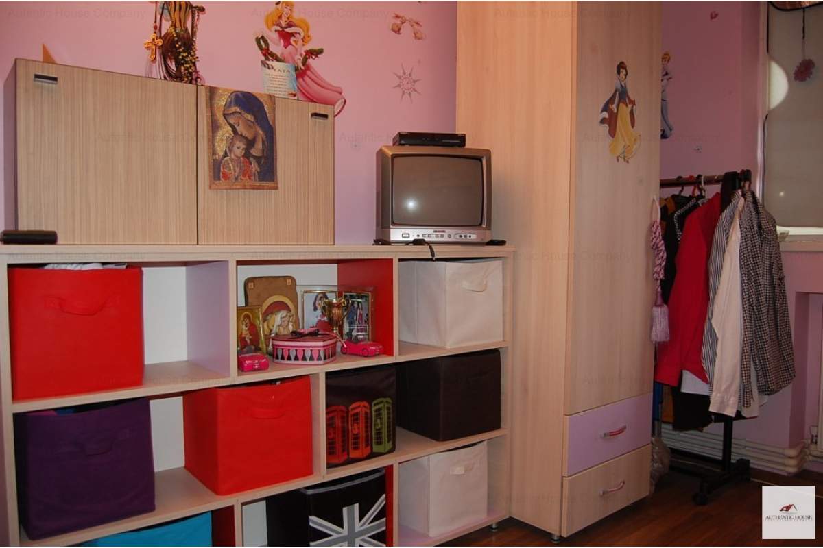Tomis Nord - Apartament 3 camere, centrala gaze, boxa