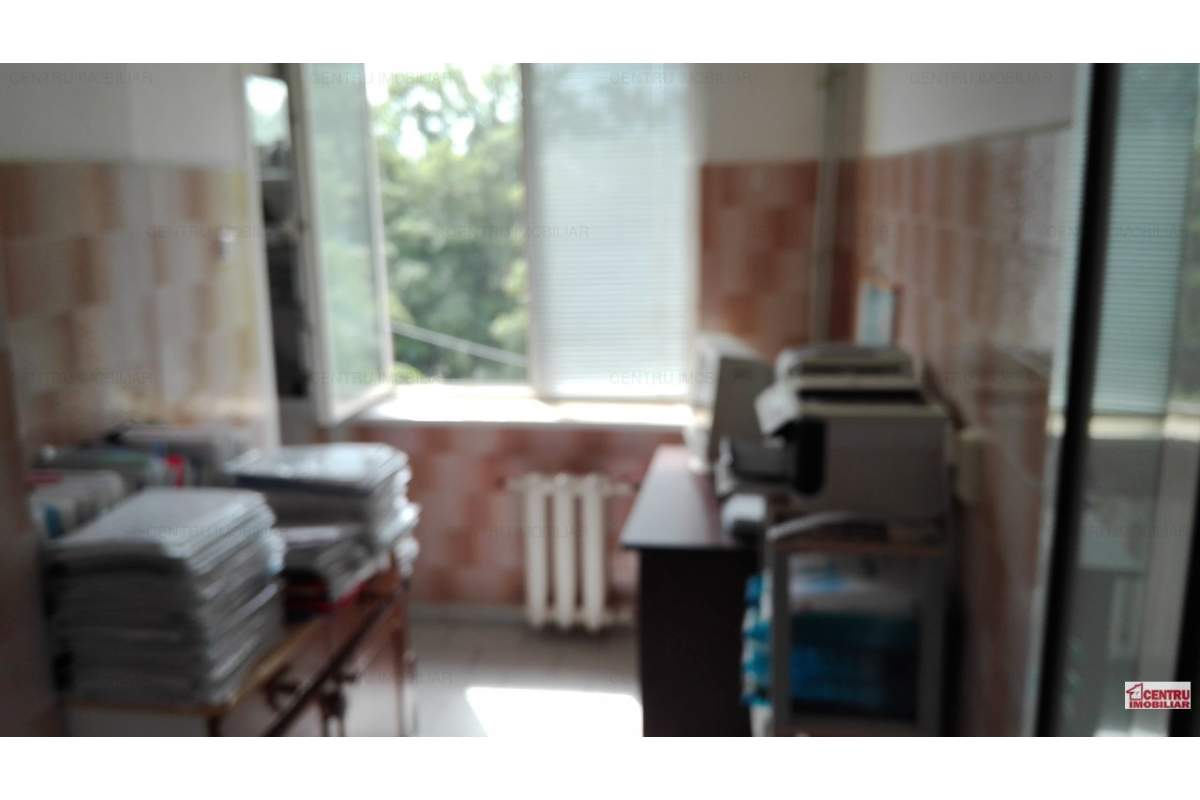 Ultracentral, 3 camere, liber, zona verde, linistita