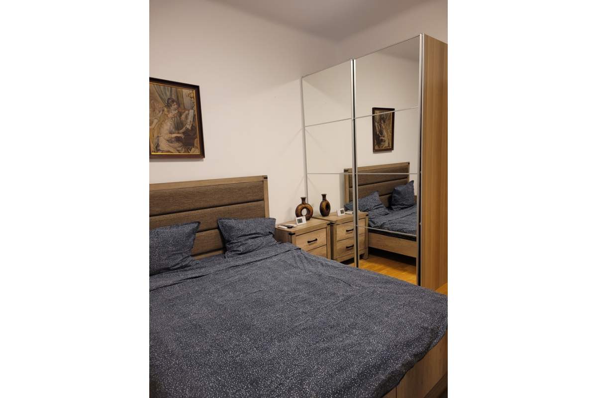 Universitate metrou reper Piata Rosetti apt mobilat contract Anaf 540 Euro