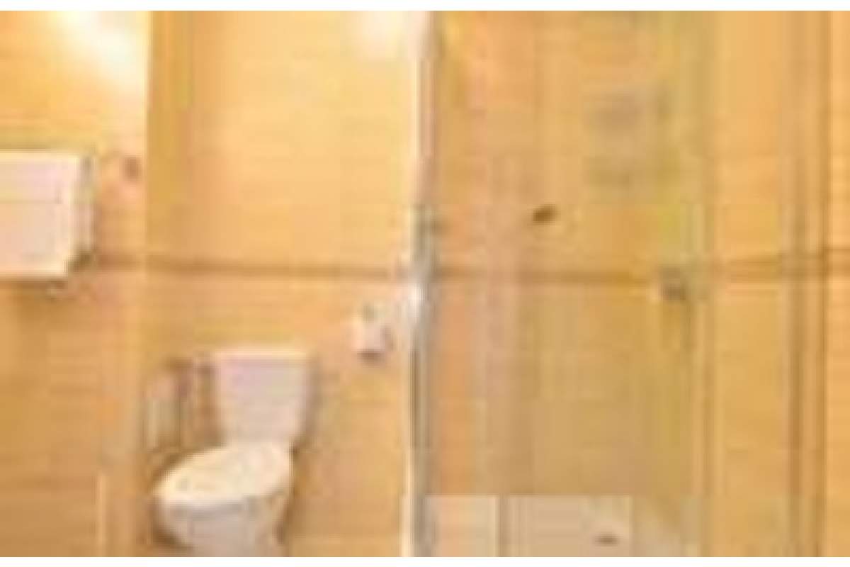 Universitate-metrou reper str.Batistei cu str. C.A.Rosetti garsoniera mobilata modern 450 E Contract