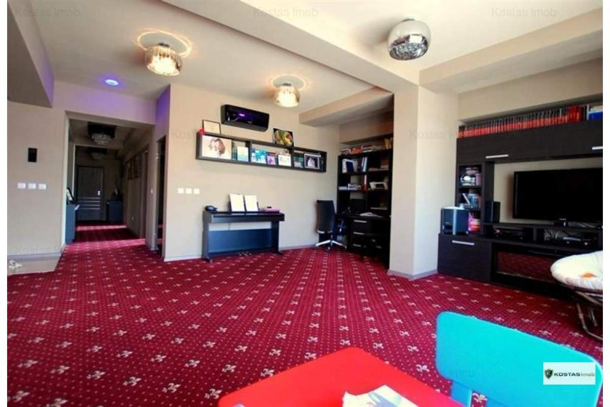  Va oferim spre inchiriere penthouse de lux aproape de Centrul Istoric Brasov