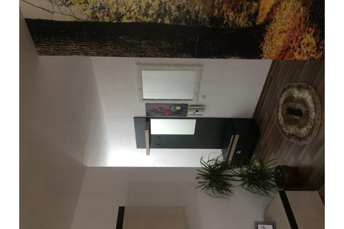 Vand apartament cu 3 camere