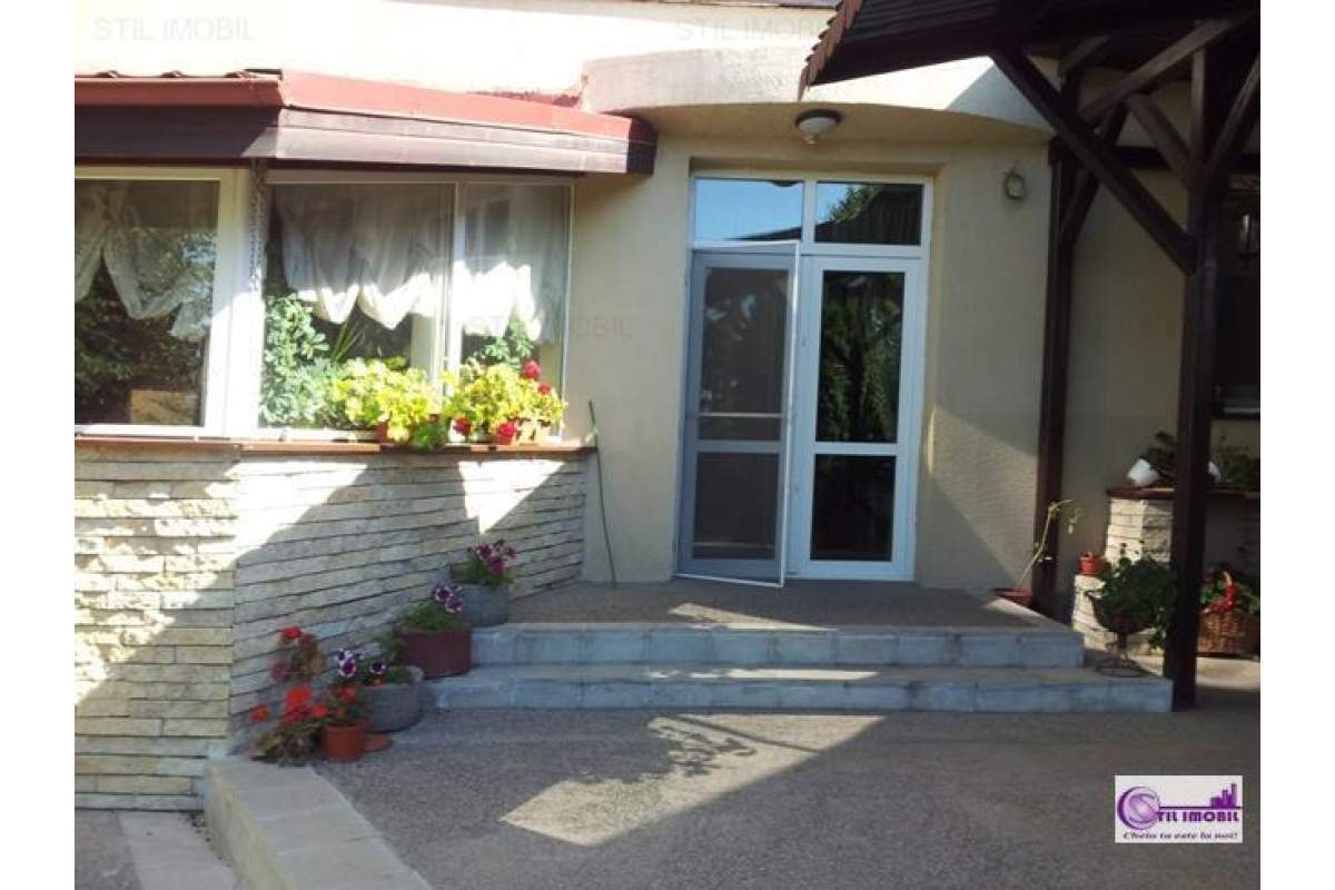 Zona ultracentrala Casa de inchiriat 360 mp