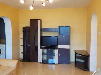 Ap. 2 camere, zona Brotacei, 300eur, termen lung, exclus agentii imobiliare