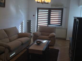  Apartament 2 camere decomandat,complet mobilat si utilat, zona Piata Unirii