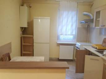  APARTAMENT 2 CAMERE, RENOVAT, DECOMANDAT, MOBILAT SI UTILAT.