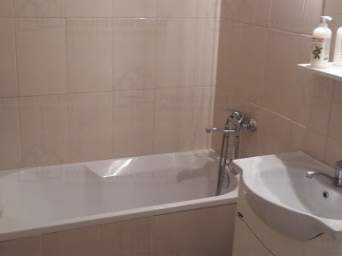  apartament 2 camere vis-a-vis de spitalul judetean