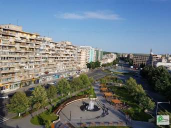  Apartament 3 cameremobilat si utilat ,familie sau firma