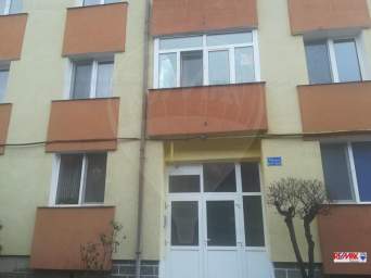  Apartament 4 camere de inchiriat zona Kauflandul de jos.