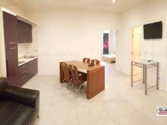  Apartament de inchiriat, 3 camere, zona Pergola