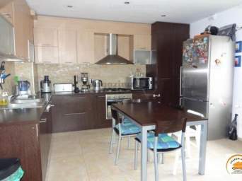  Apartament in casa pe doua nivele Ultracentral