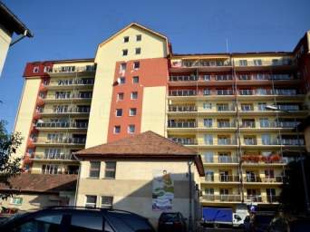  Inchiriez apartament 3 camere mobilat si loc parcare subteran