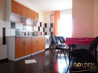  Inchiriez apartament 3 camere, zona Micalaca-300, decomandat, 98 mp, amenajat