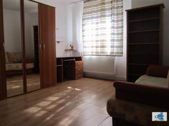  Inchiriez apartamentu cu 1 camera, in cartierul Tudor